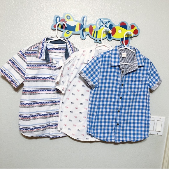 Gymboree Other - Set of boys short sleeve button up shirts